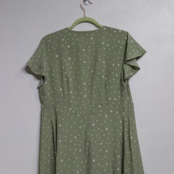Missguided Petite Sage Spot Wrap Midi Dress Sz 8 NWOT - Picture 8 of 12
